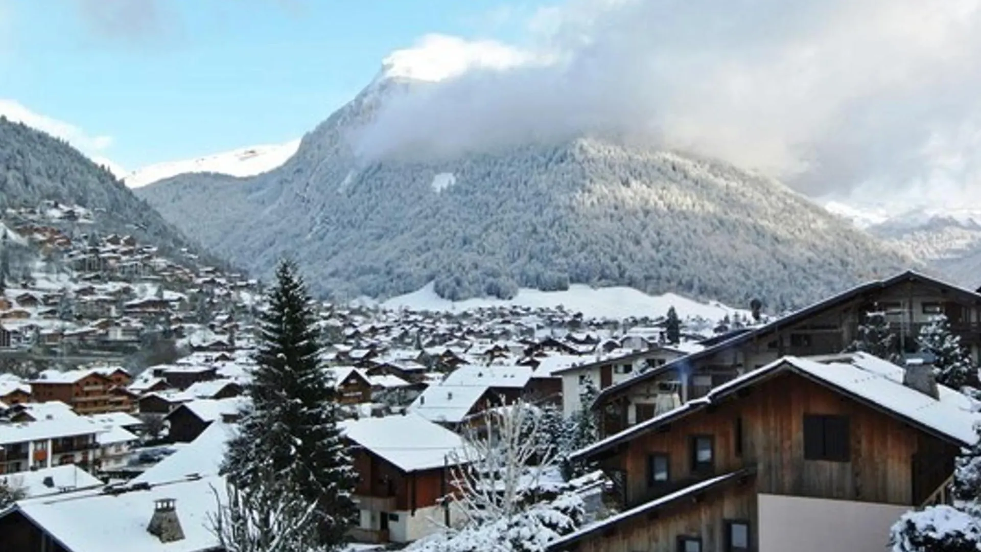 Duplex 6 Pers. A Morzine Avec Wifi, Parking, Proche Centre Et Remontees - Fr-1-684-39 Apartment 0*,  France